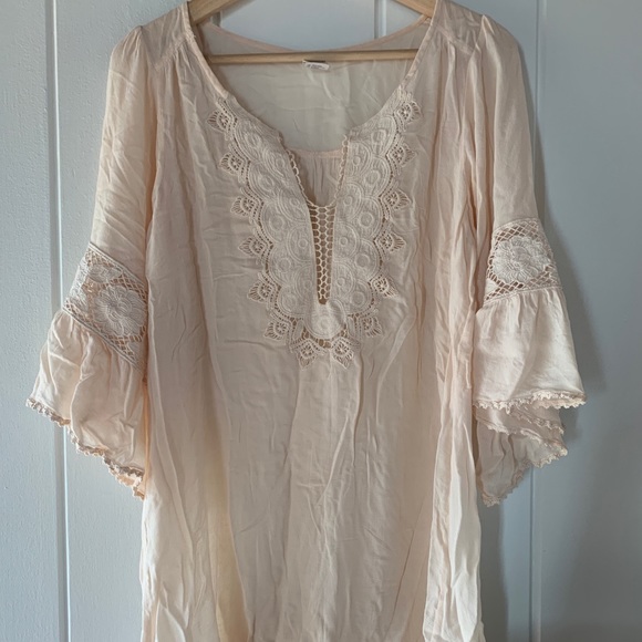 L*SPACE | Breakaway Cover Up in Shell - Picture 3 of 6